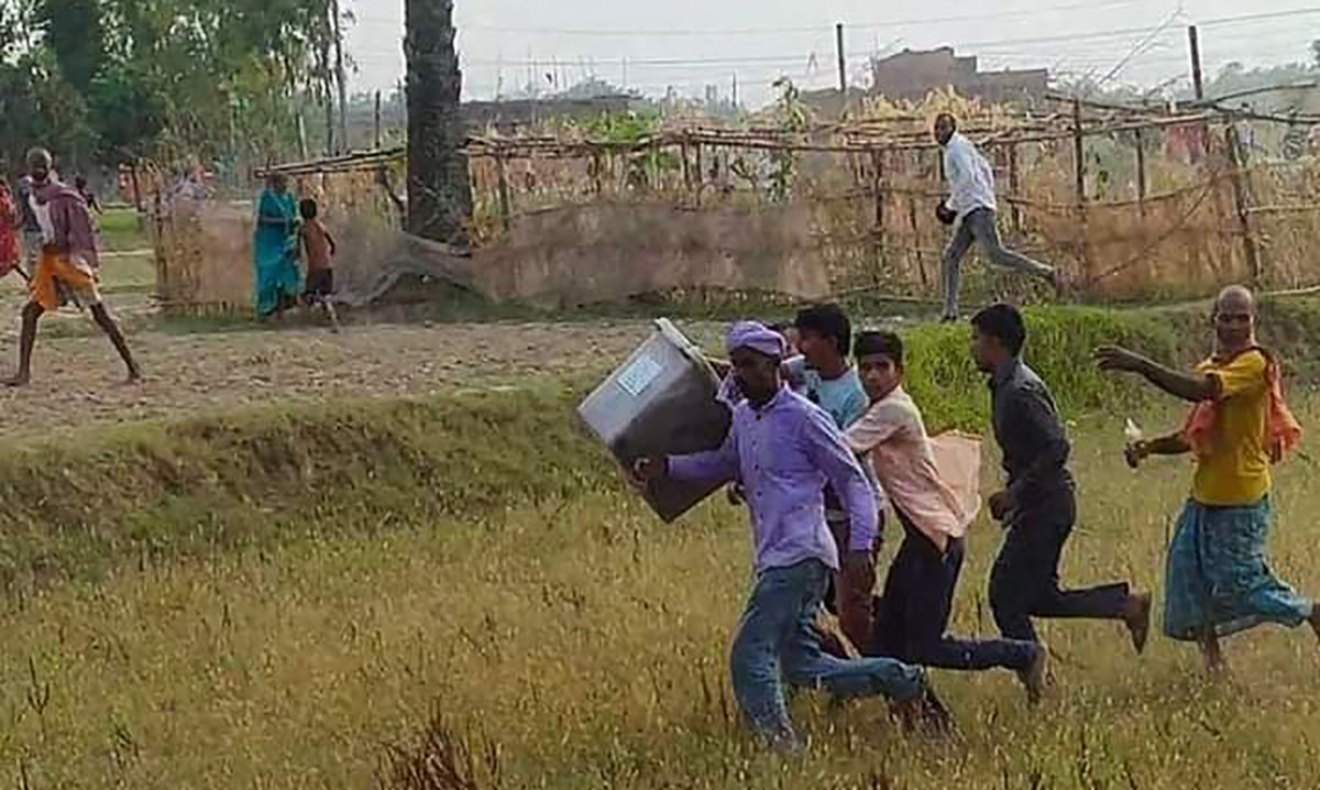 मतपेटिका लिएर फरार भए स्थानीय, बौधीमाईको २ मतदान केन्द्र स्थगित 